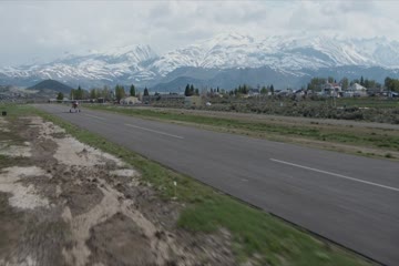 Flight Risk 2025 Dub in Hindi thumb